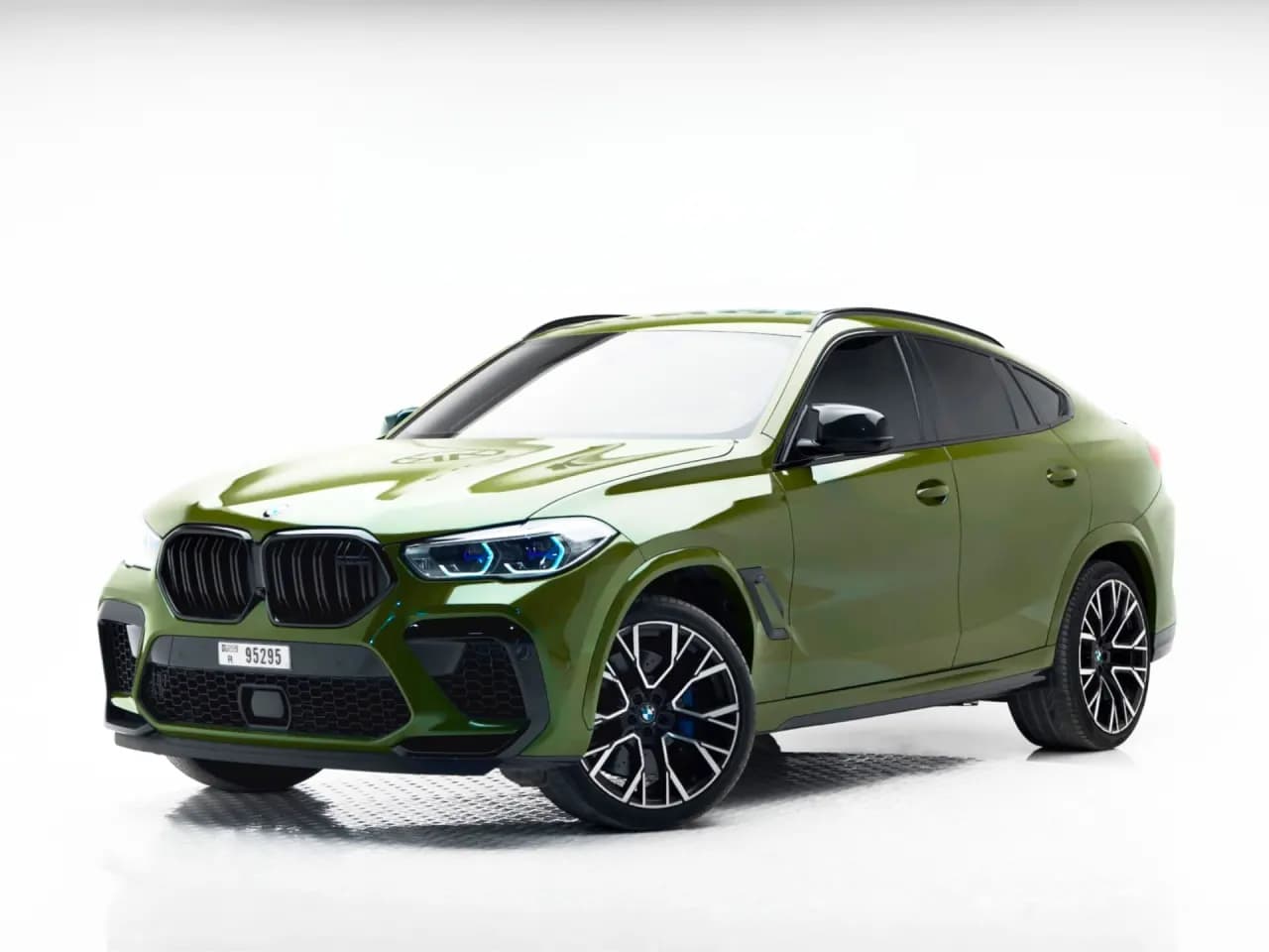 Rent BMW X6 in Dubai