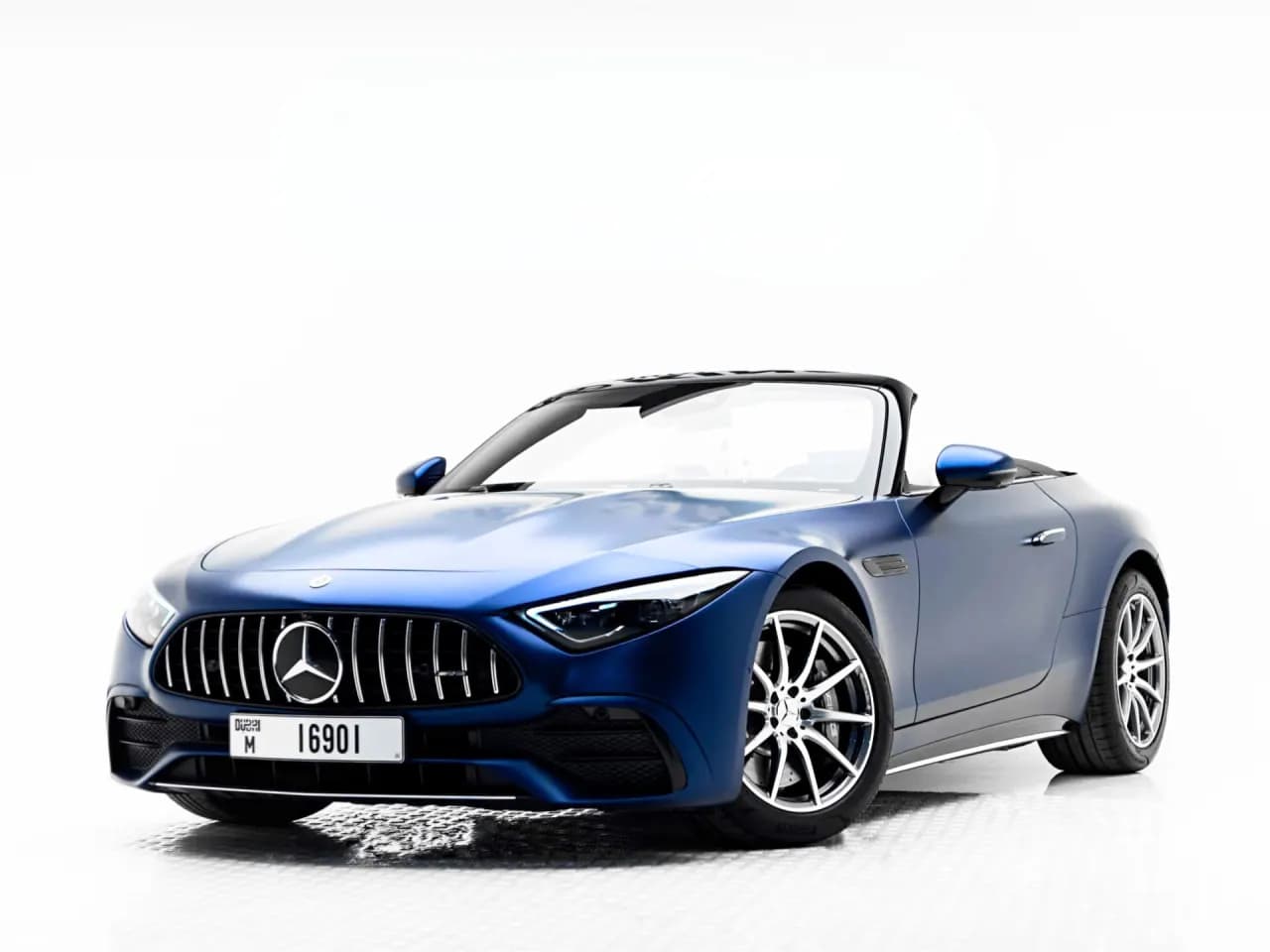 Rent Mercedes SL in Dubai
